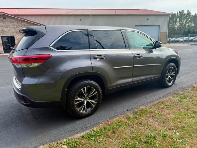 Used 2019 Toyota Highlander Plus image 4