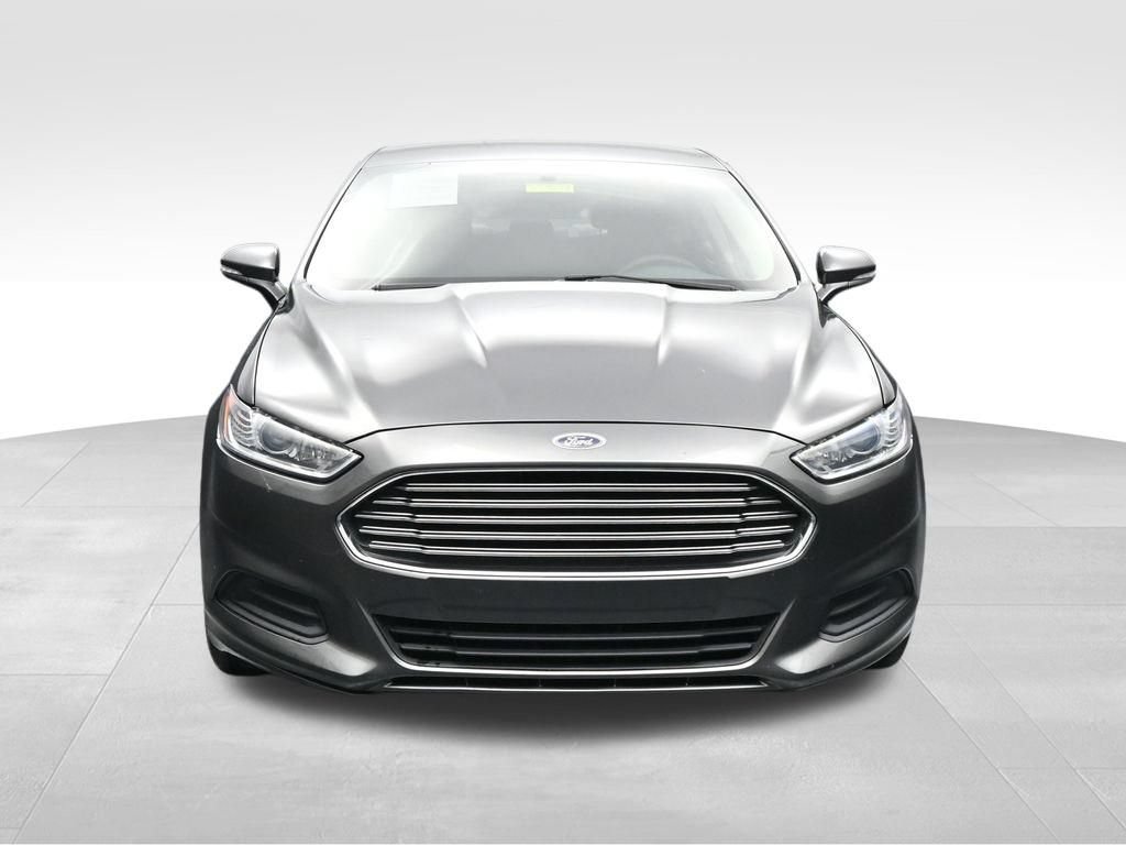 Used 2016 Ford Fusion SE FWD image 8