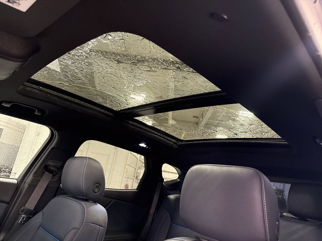 New 2026 Chevrolet Blazer RS w/ Enhanced Convenience Package FWD image 3