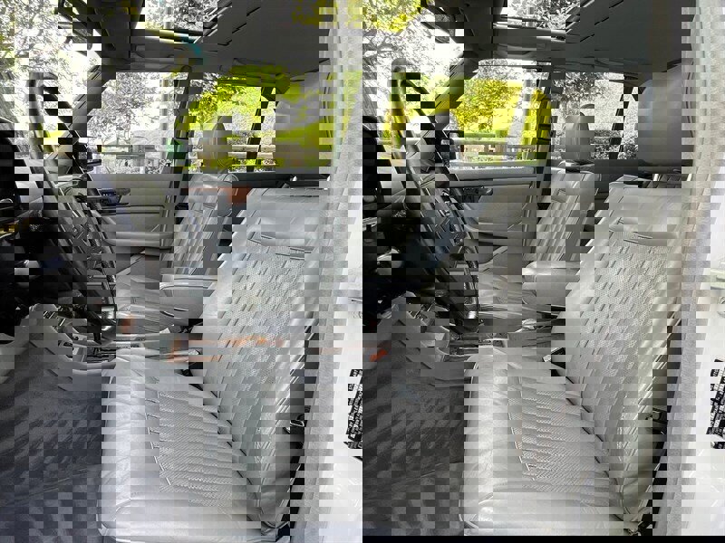 Used 1987 Mercedes-Benz 560 SEL image 23