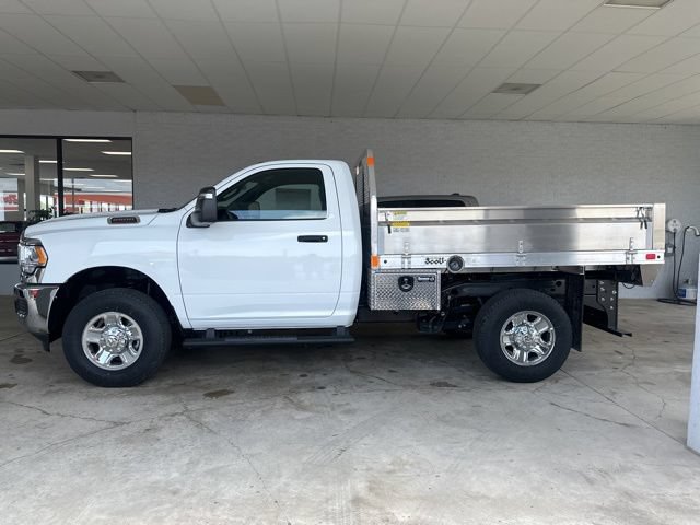 New 2024 RAM 2500 Tradesman w/ Chrome Appearance Group AWD/4WD image 3