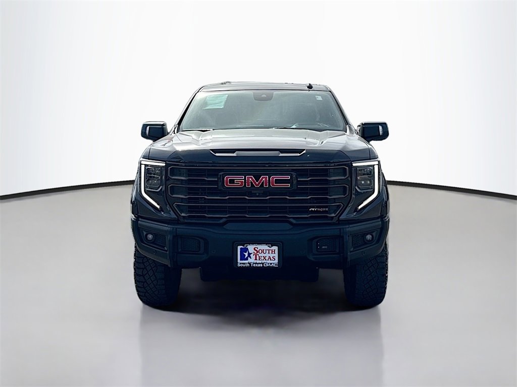 Used 2023 GMC Sierra 1500 AT4X image 2