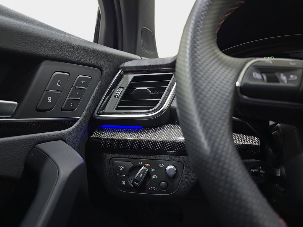 Used 2023 Audi SQ5 Prestige w/ Prestige Package image 28