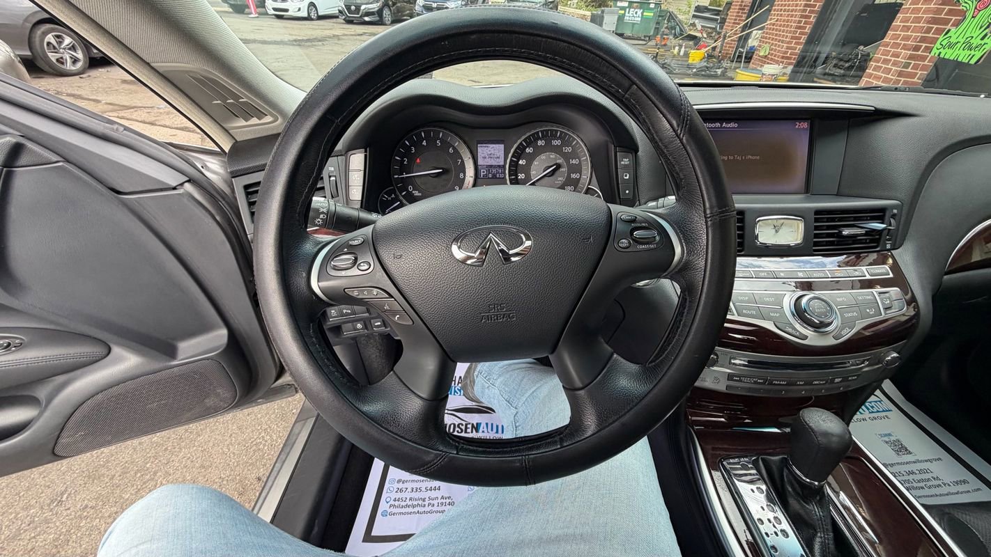 Used 2013 INFINITI M37 w/ Premium Pkg RWD image 11