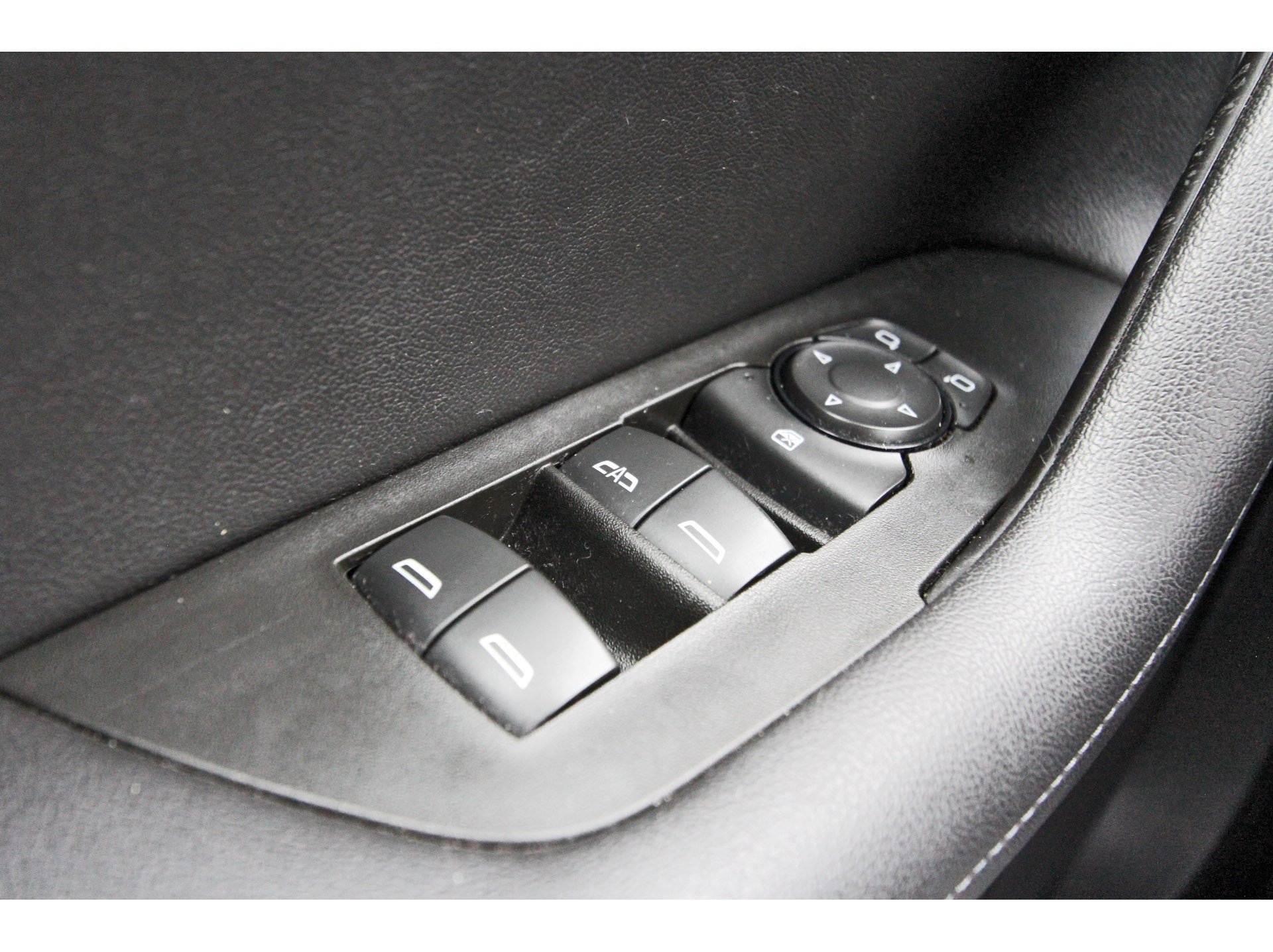 Used 2021 Chevrolet Blazer LT image 23