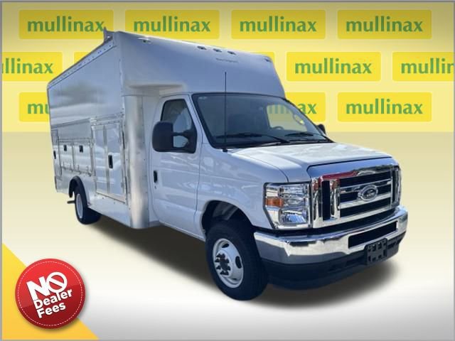 New 2025 Ford E-450 and Econoline 450 Super Duty w/ Power Equipment Group
