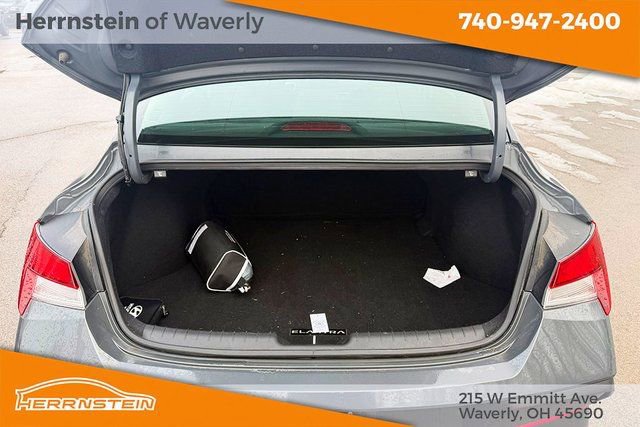 Used 2024 Hyundai Elantra SEL image 20