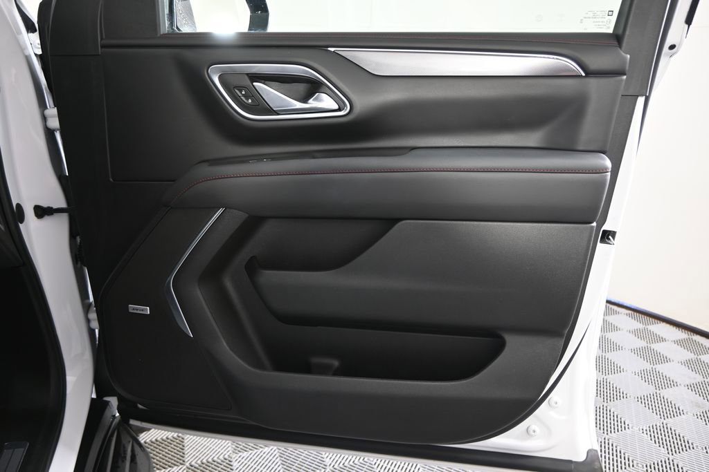 Used 2023 Chevrolet Tahoe RST AWD/4WD image 12