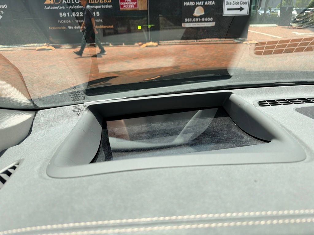 Certified 2023 Mercedes-Benz EQS 580 4MATIC Sedan image 3