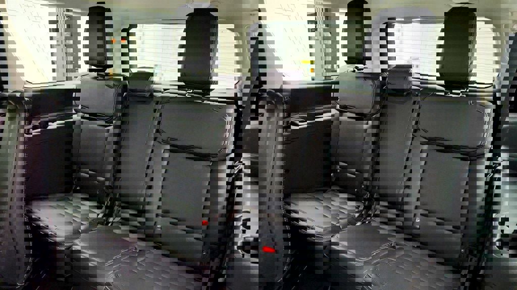 Used 2025 Ford Expedition Max Platinum image 26