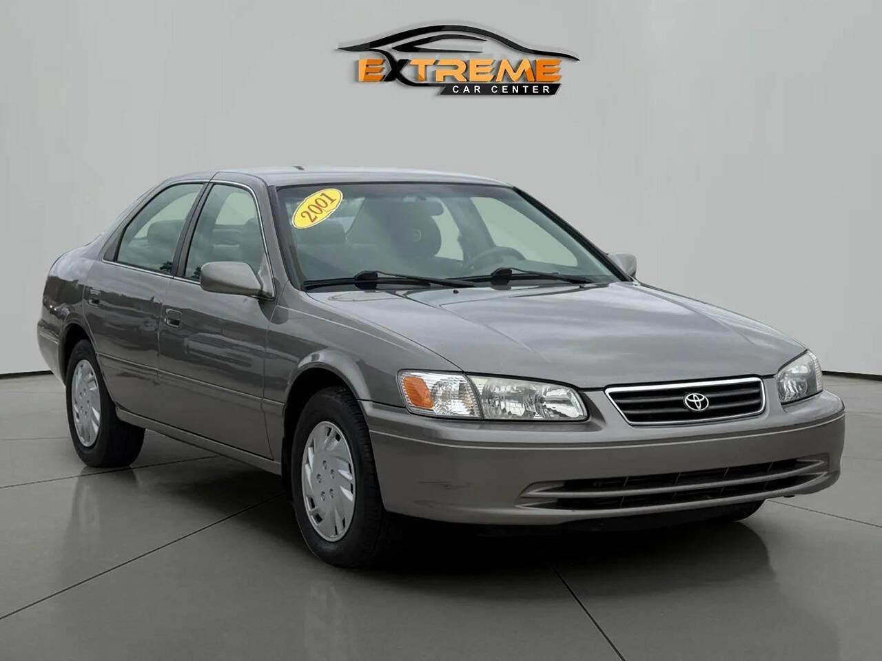 Used 2001 Toyota Camry LE FWD image 8