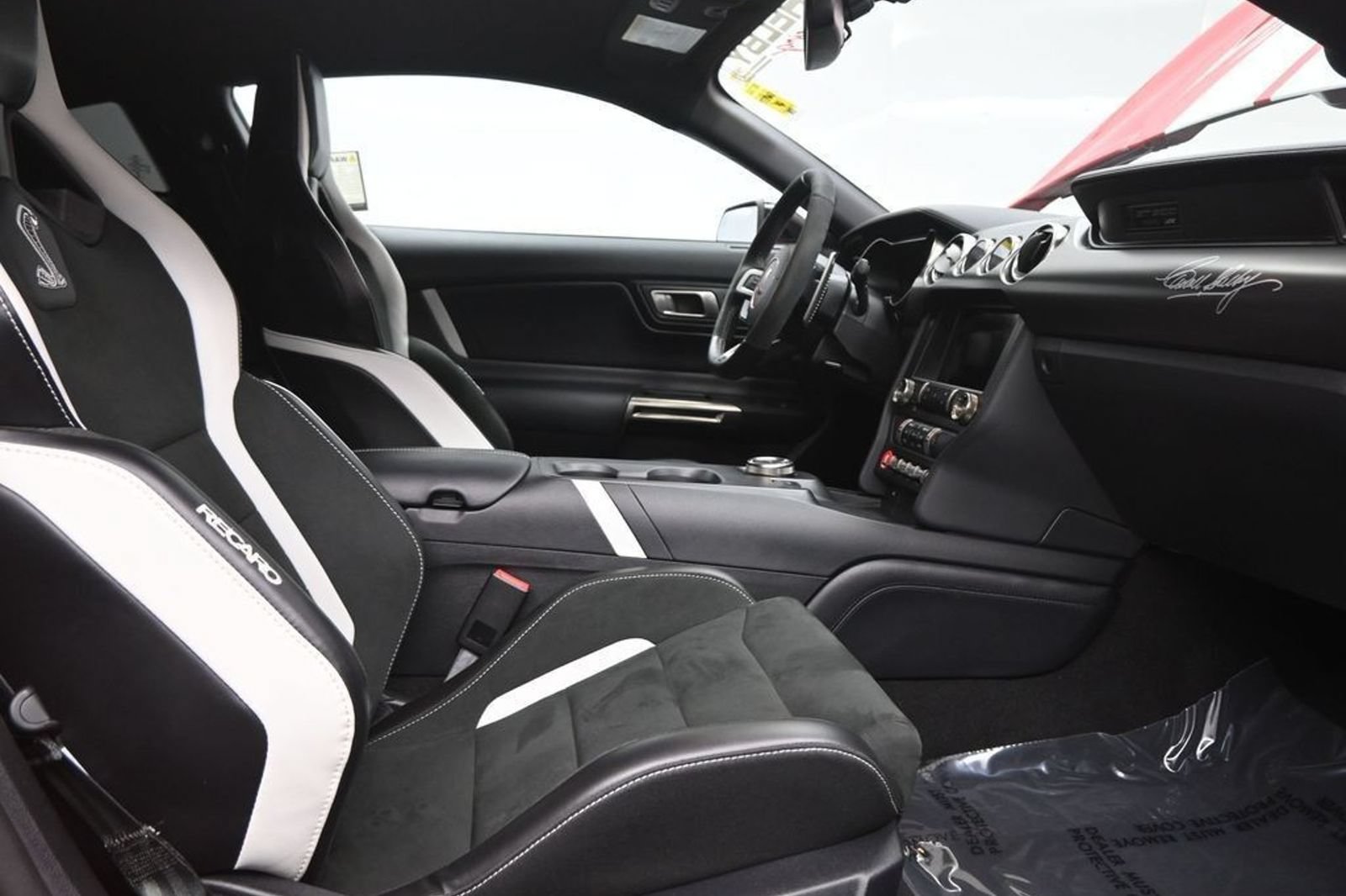 Used 2020 Ford Mustang Shelby GT500 w/ Technology Package RWD image 26