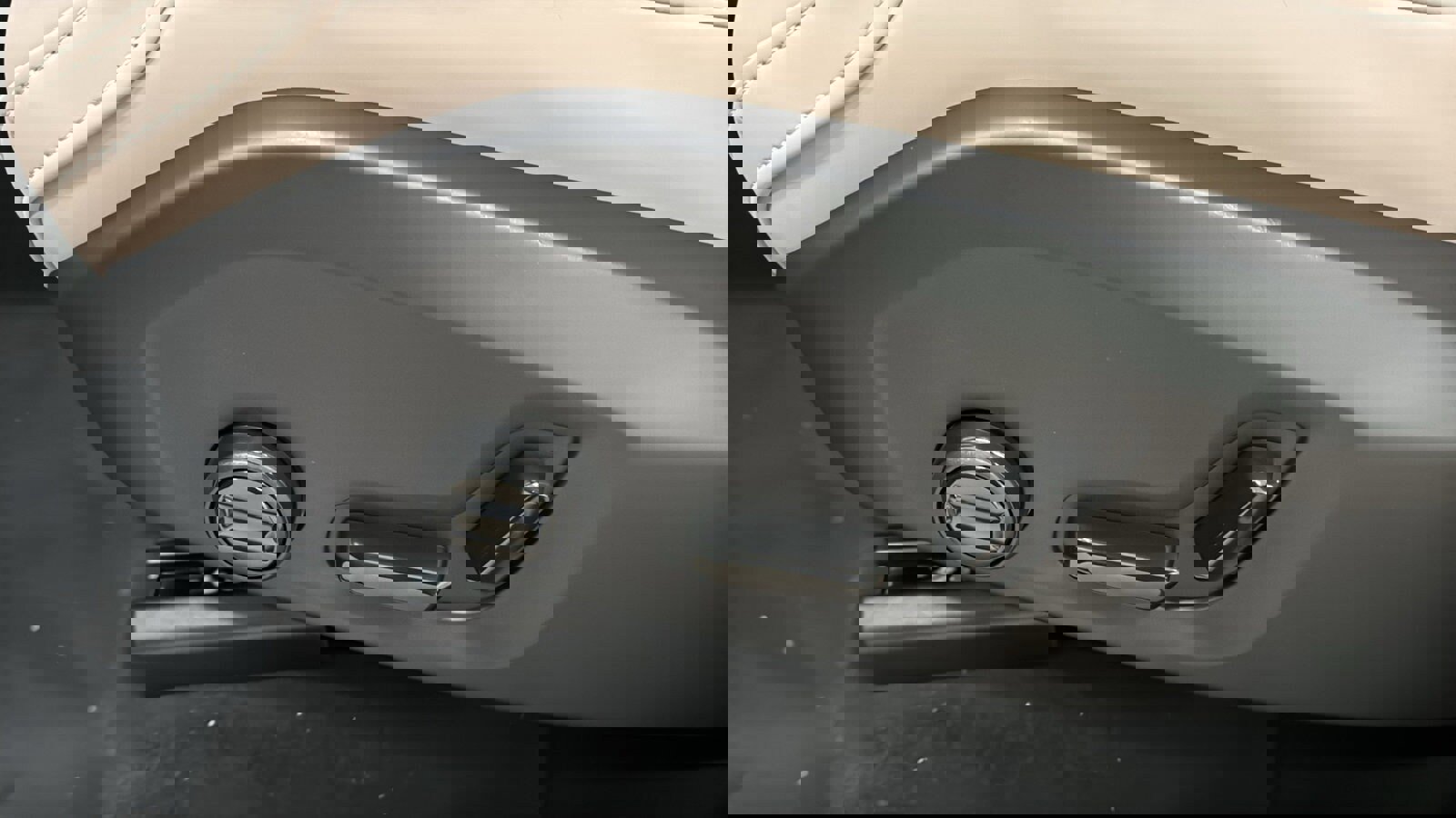 New 2026 Volvo XC90 T8 Plus w/ Protection Package Premier image 24