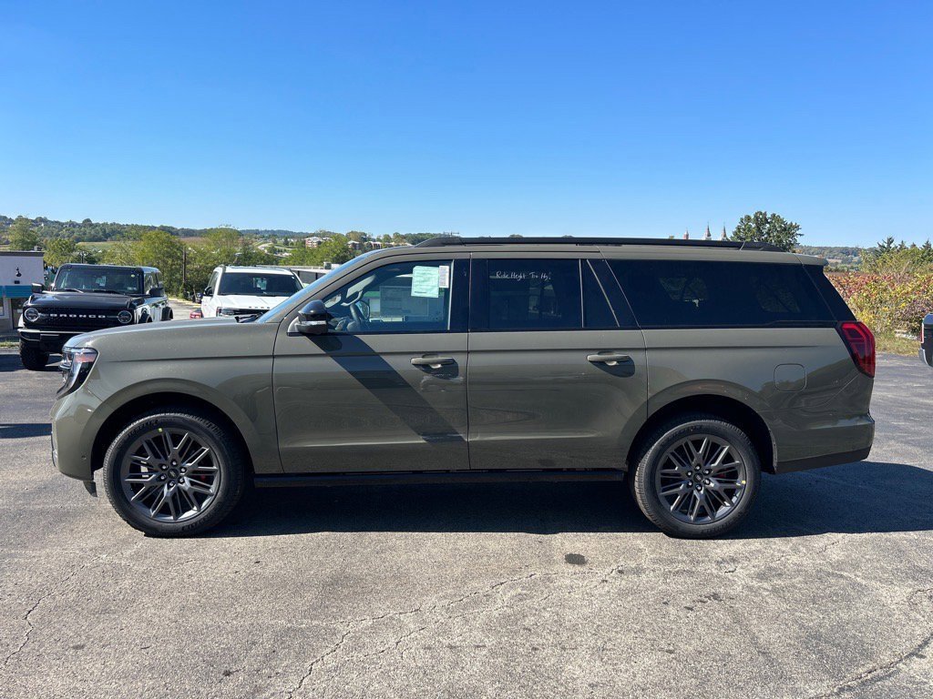 New 2025 Ford Expedition Max Platinum image 2