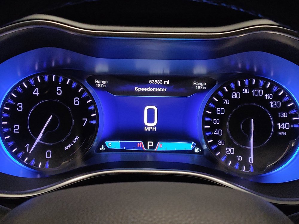 Used 2016 Chrysler 200 C w/ Premium Lighting Group FWD image 23