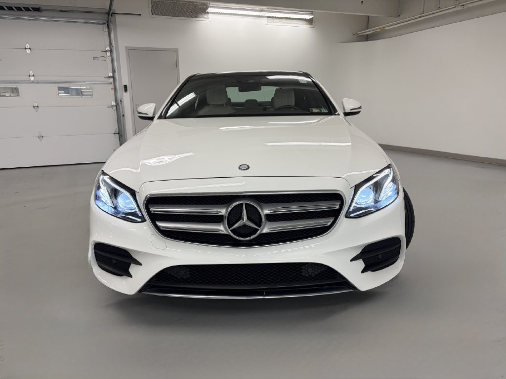 Used 2017 Mercedes-Benz E 300 4MATIC image 3