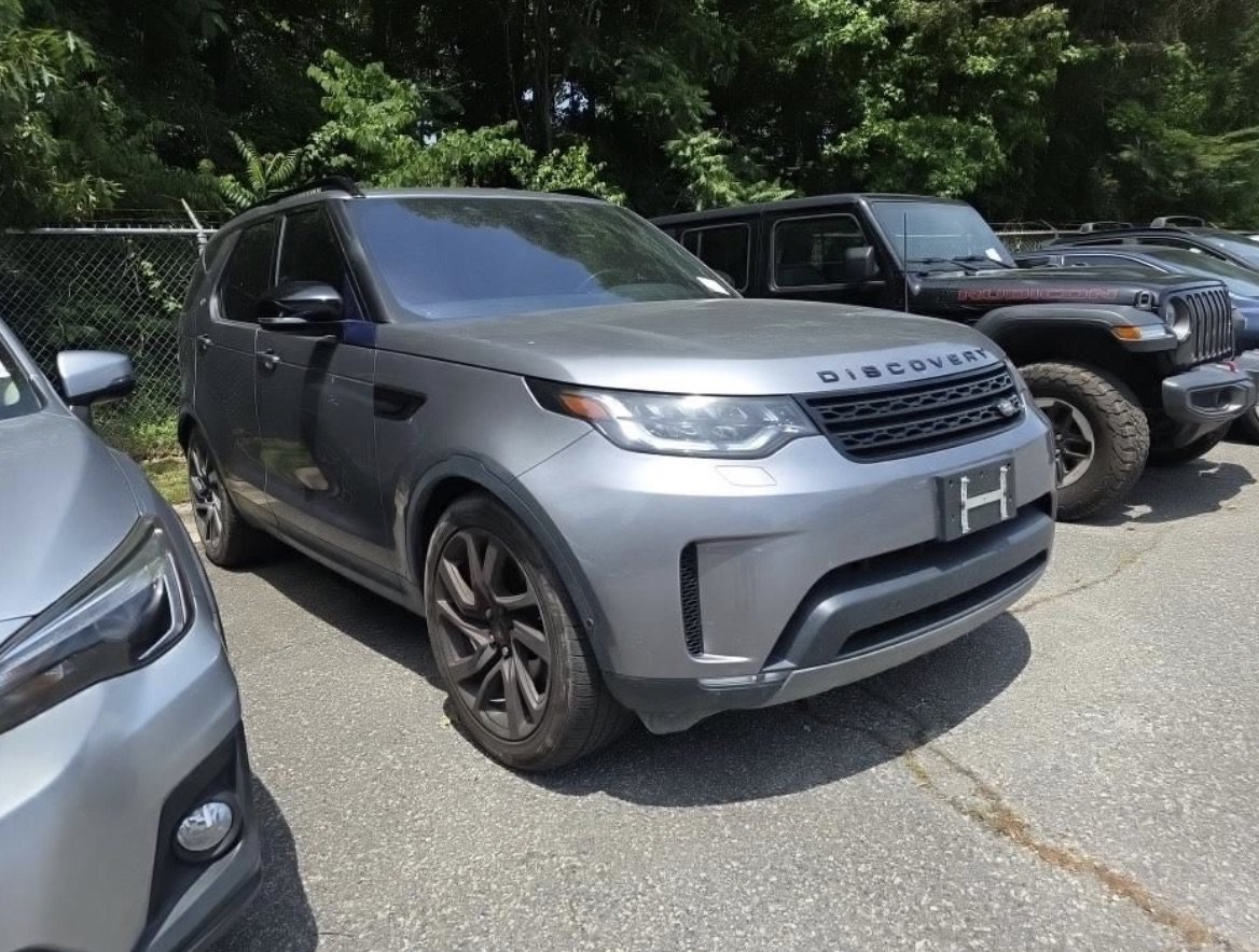 Used 2020 Land Rover Discovery HSE AWD/4WD image 3