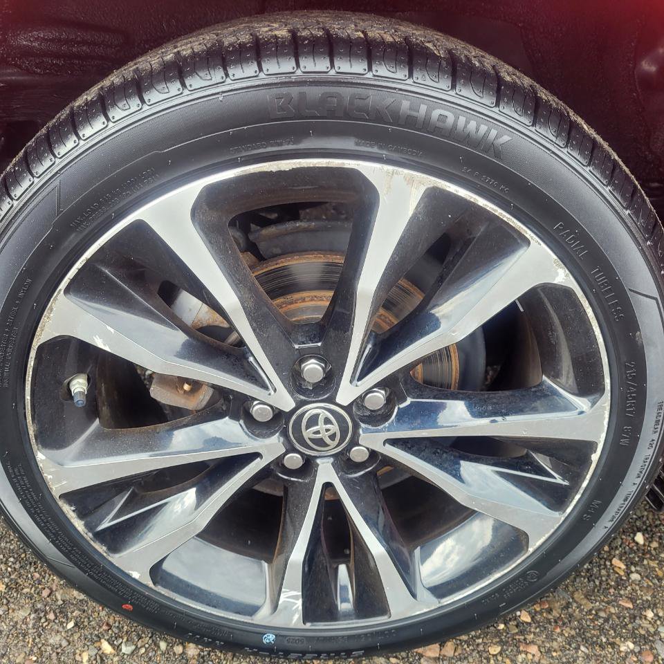 Used 2019 Toyota Corolla XSE image 43