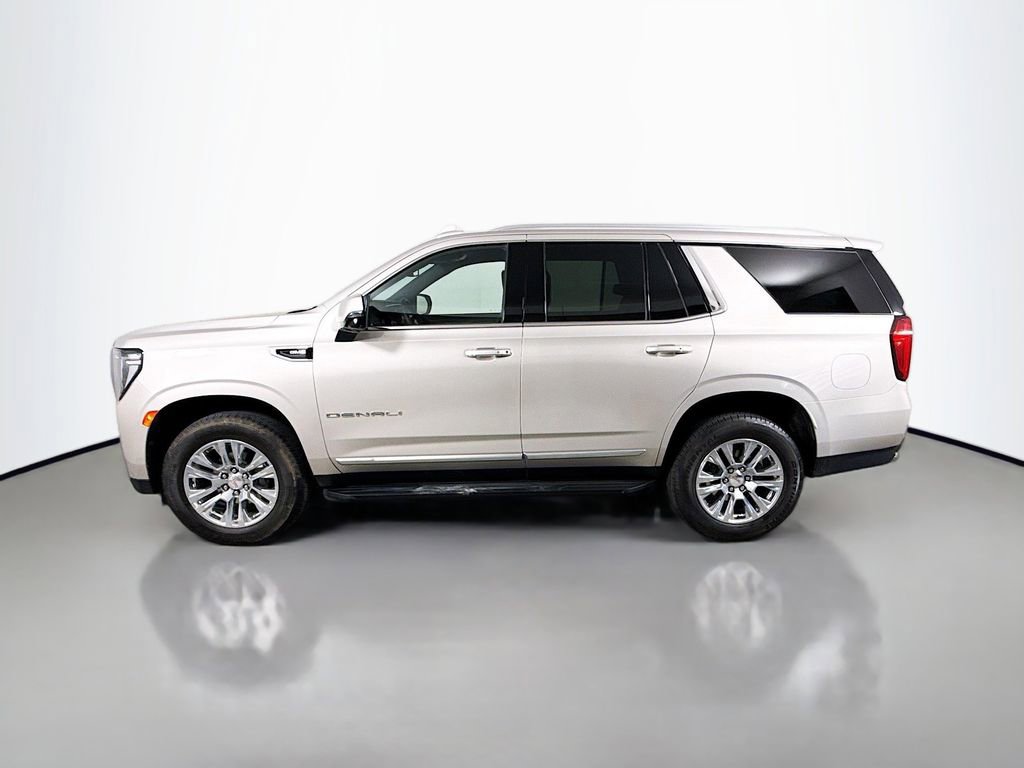 Used 2024 GMC Yukon Denali w/ LPO, Floor Liner Package AWD/4WD image 8