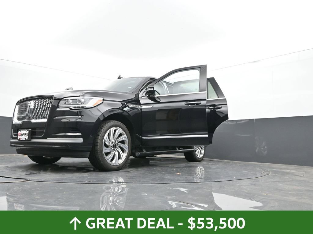 Used 2024 Lincoln Navigator Premiere image 71