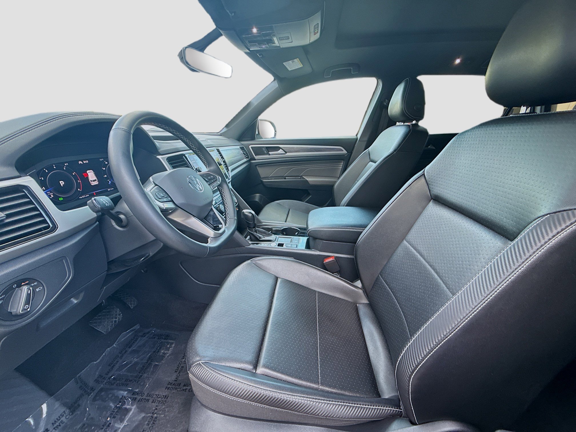 Used 2022 Volkswagen Atlas Cross Sport SE w/ Panoramic Sunroof Package image 18