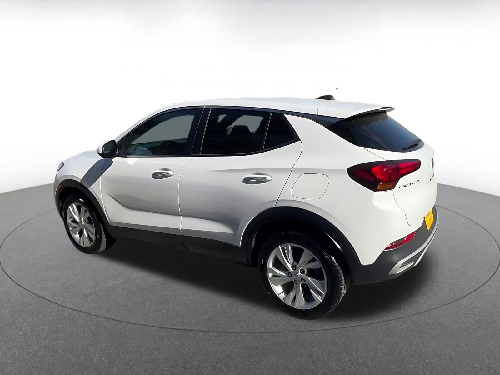 Used 2025 Buick Encore GX Preferred image 10