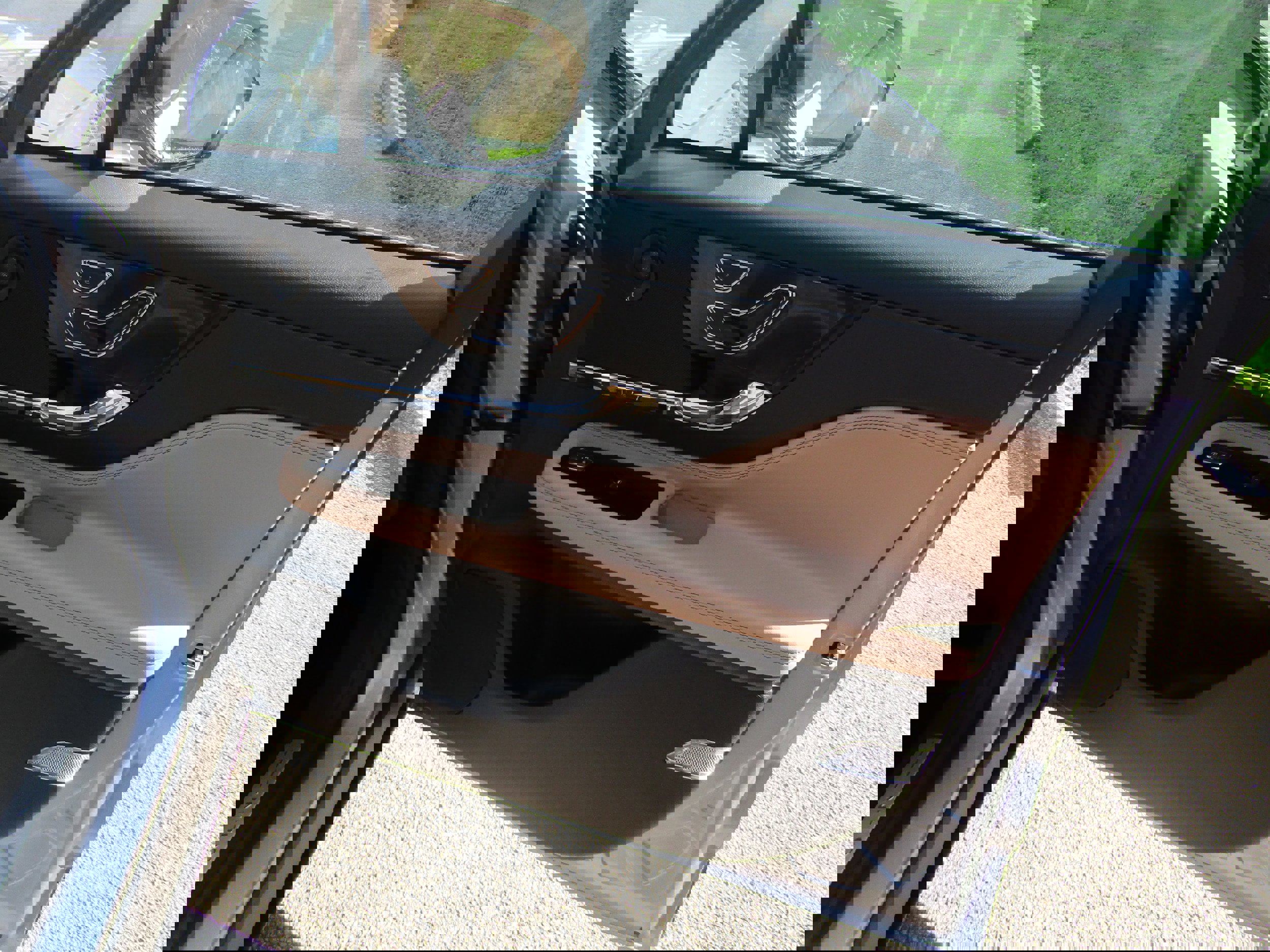 Used 2022 Lincoln Corsair Reserve w/ Equipment Group 201A image 18