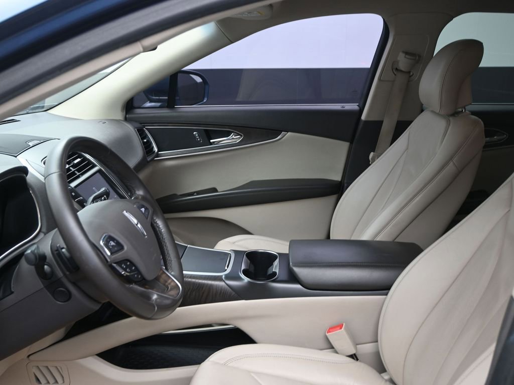 Used 2018 Lincoln MKX Select w/ Select Plus Package image 11