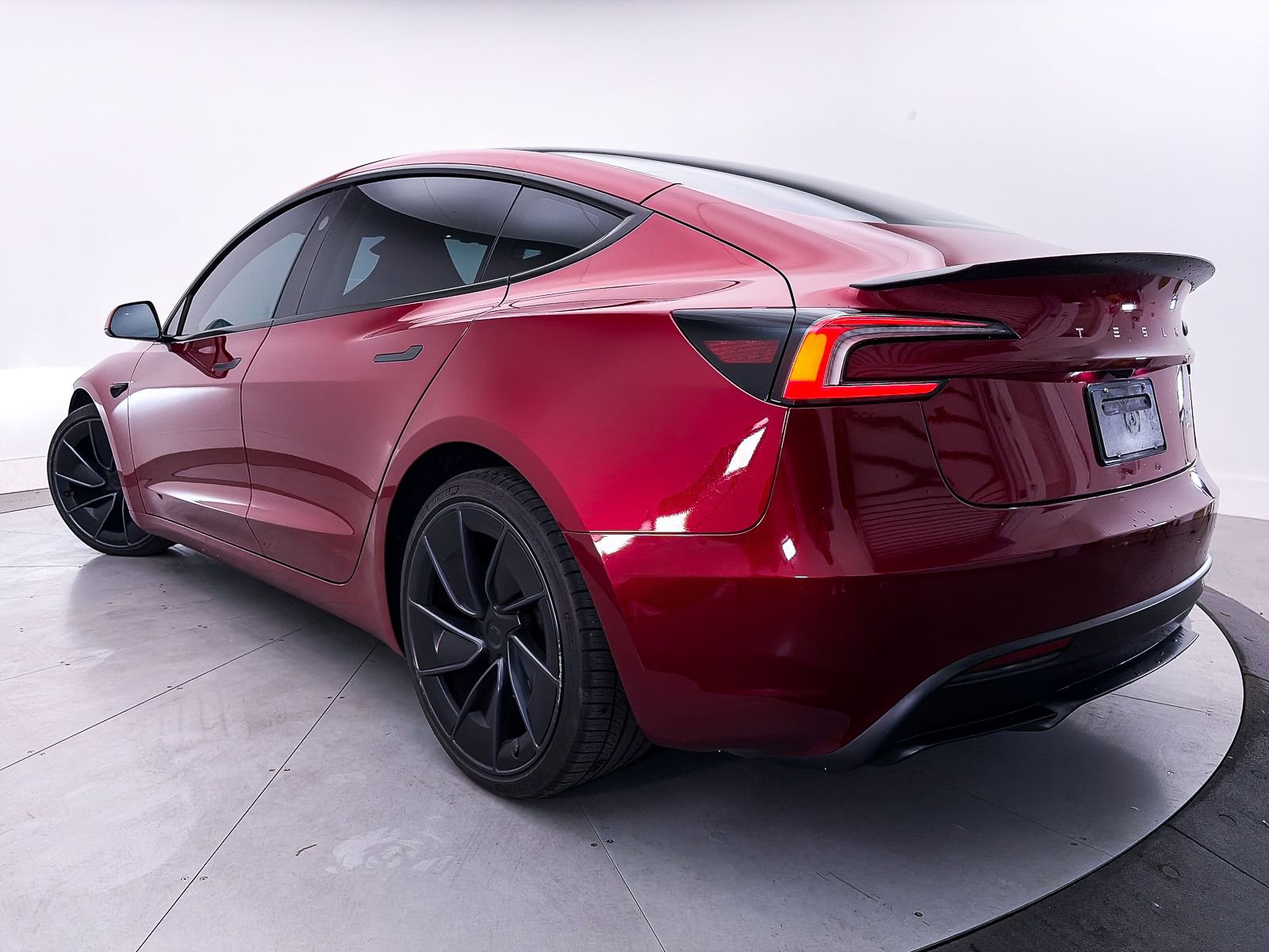 Used 2024 Tesla Model 3 Performance AWD/4WD image 2