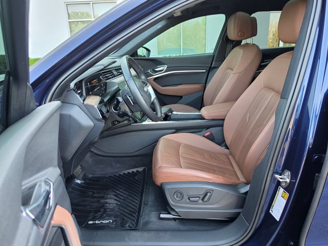 Used 2022 Audi e-tron Premium w/ Towing Package AWD/4WD image 19