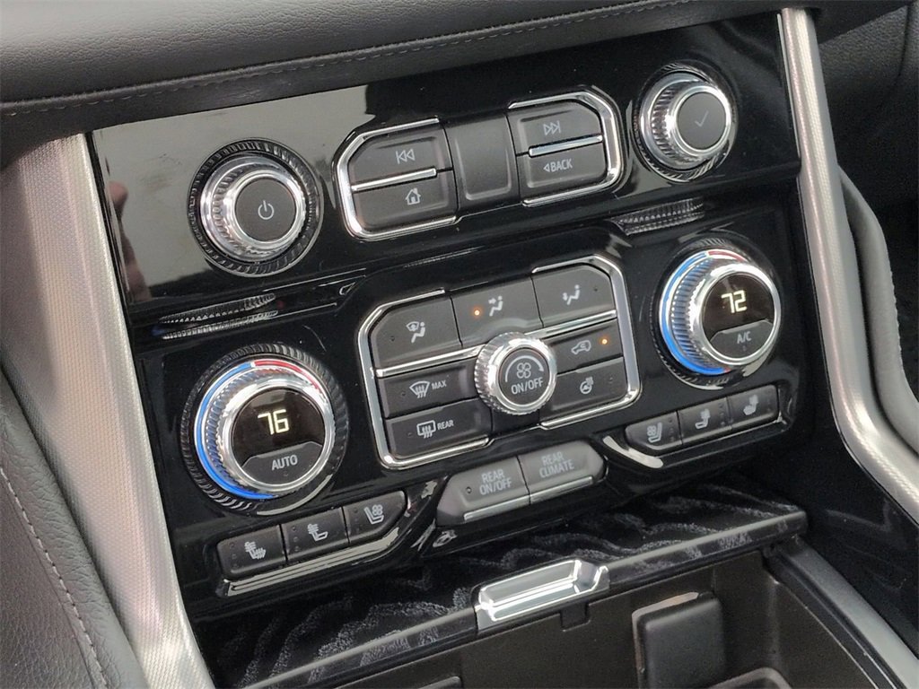 Used 2023 GMC Yukon Denali w/ Denali Reserve Package image 13