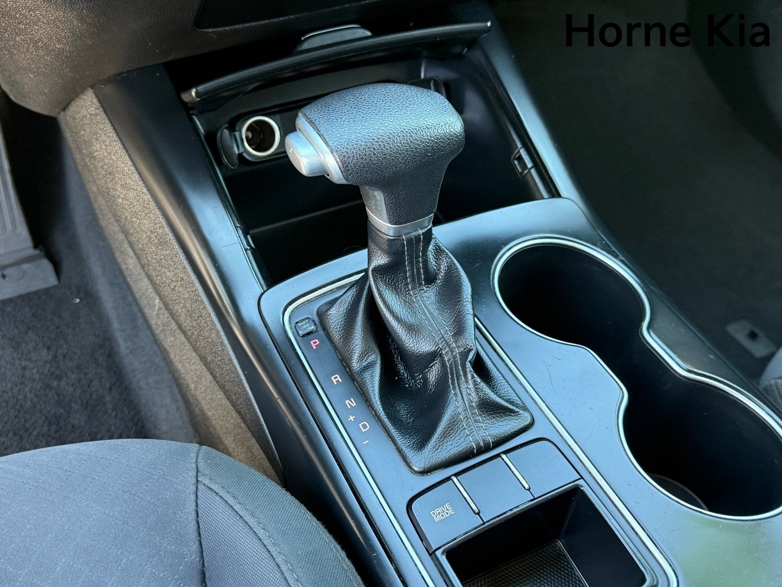 Used 2020 Kia Sorento LX image 21