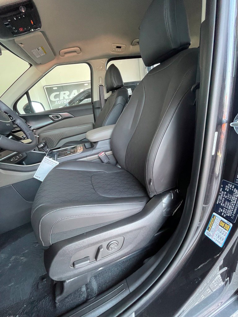 New 2026 Kia Carnival FWD image 10