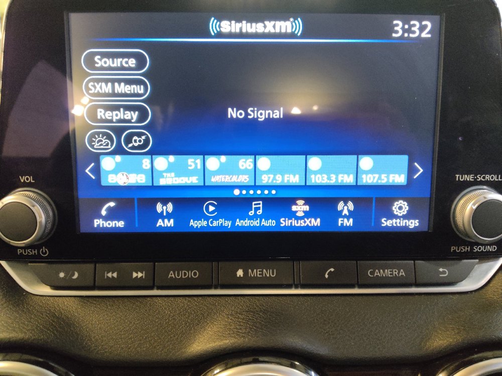 Used 2025 Nissan Sentra SV FWD image 25
