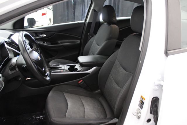 Used 2016 Chevrolet Volt LT w/ Comfort Package FWD image 10