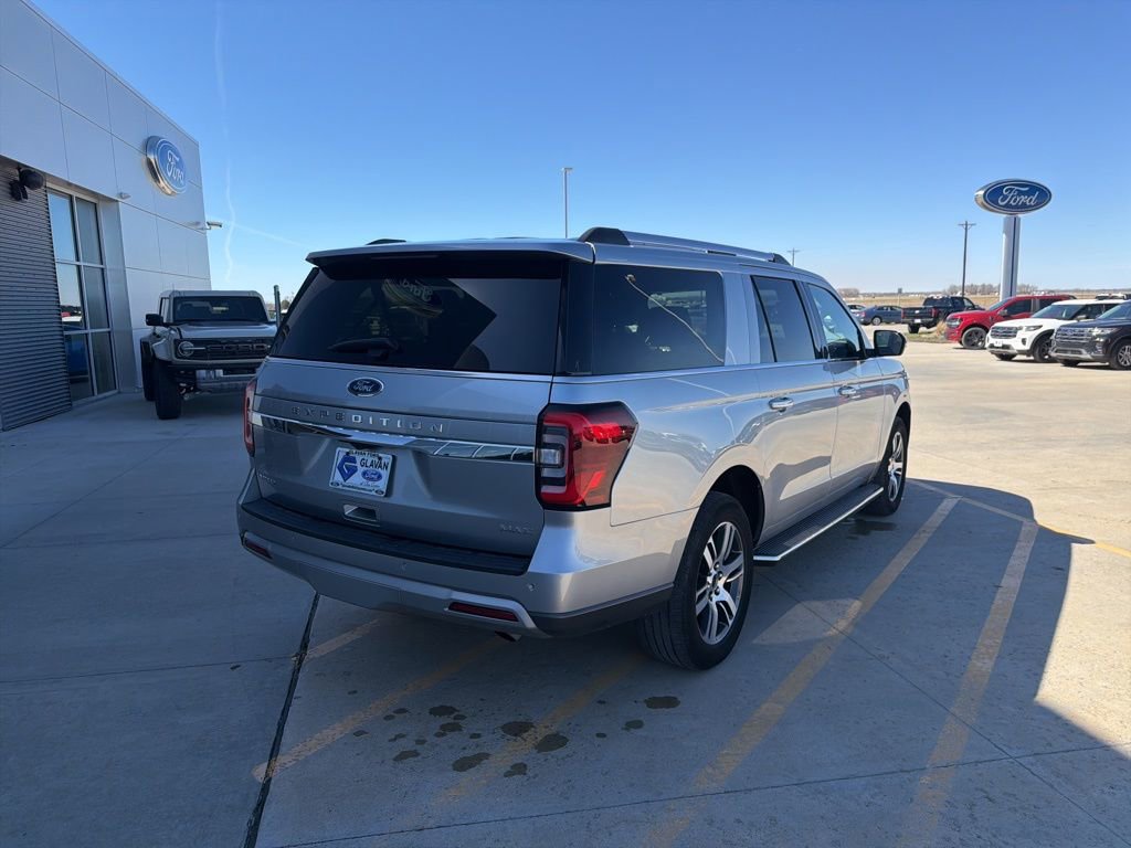 Used 2023 Ford Expedition Max Limited AWD/4WD image 7