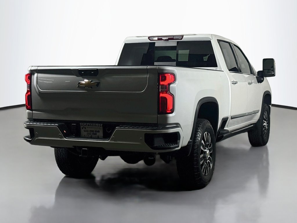 Certified 2024 Chevrolet Silverado 3500 High Country w/ Technology Package AWD/4WD image 7