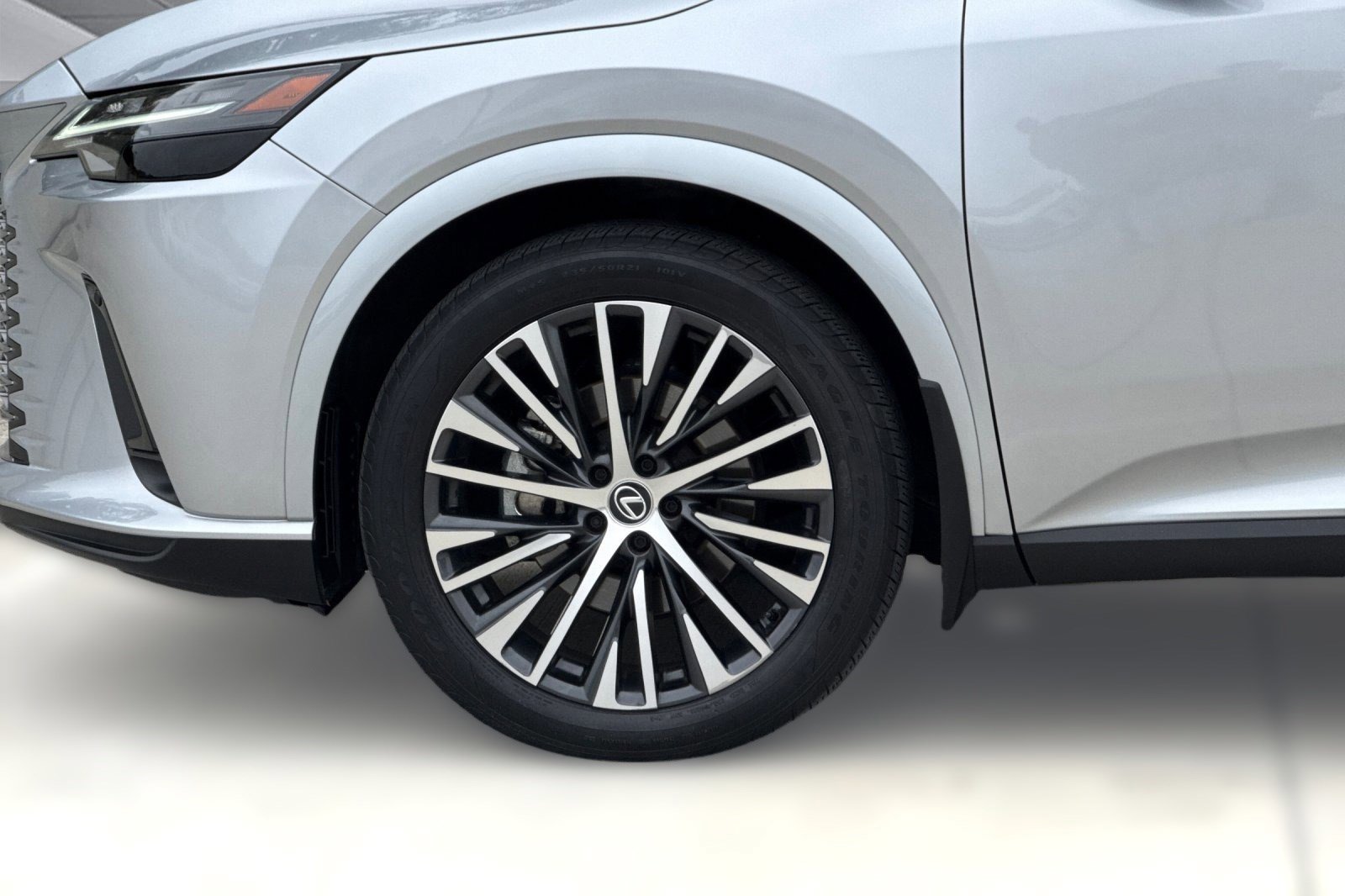 Used 2023 Lexus RX 350 Premium Plus w/ Cold Area Package FWD image 11