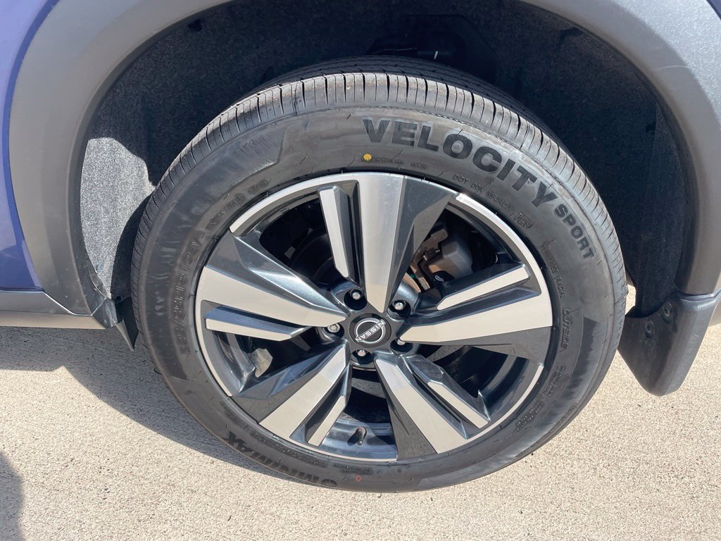 Certified 2023 Nissan Rogue Platinum w/ Platinum Premium Package FWD image 10