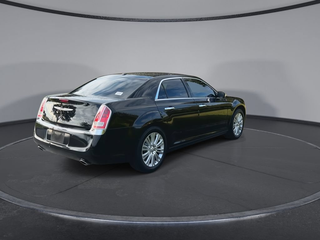 Used 2013 Chrysler 300 C w/ Light Group AWD/4WD image 8