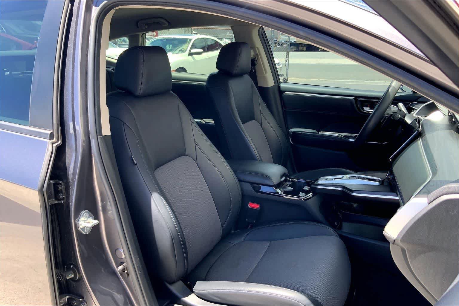 Used 2018 Honda Clarity Plug-In Hybrid image 13