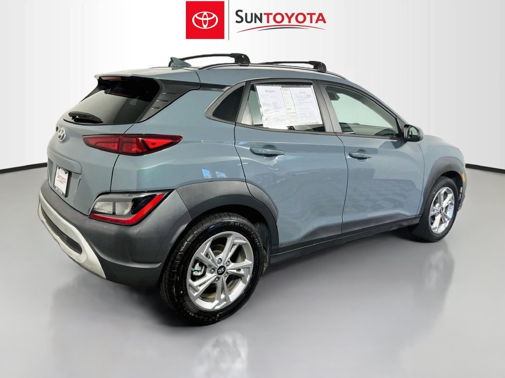 Used 2022 Hyundai Kona SEL w/ Convenience Package FWD image 3
