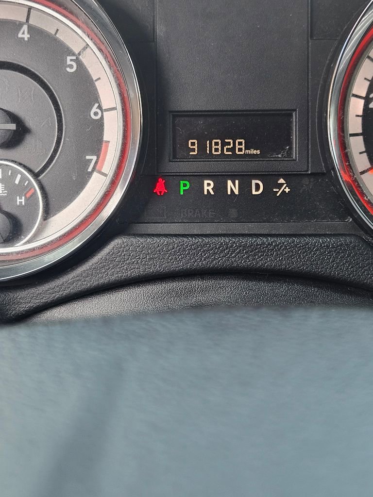 Used 2018 Dodge Grand Caravan SE w/ UConnect Hands-Free Group image 14