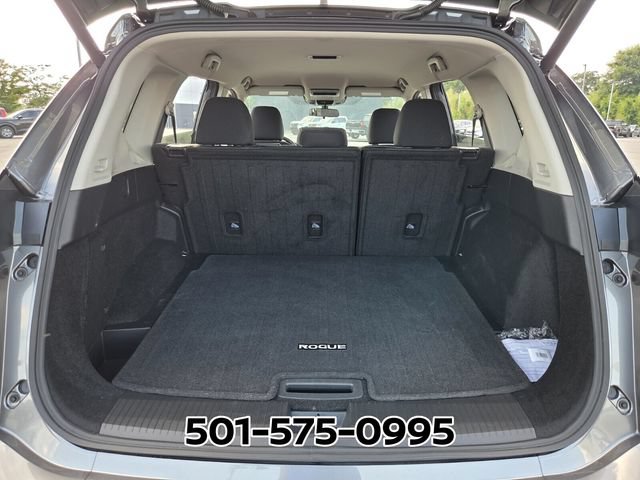 Used 2026 Nissan Rogue SV FWD image 15
