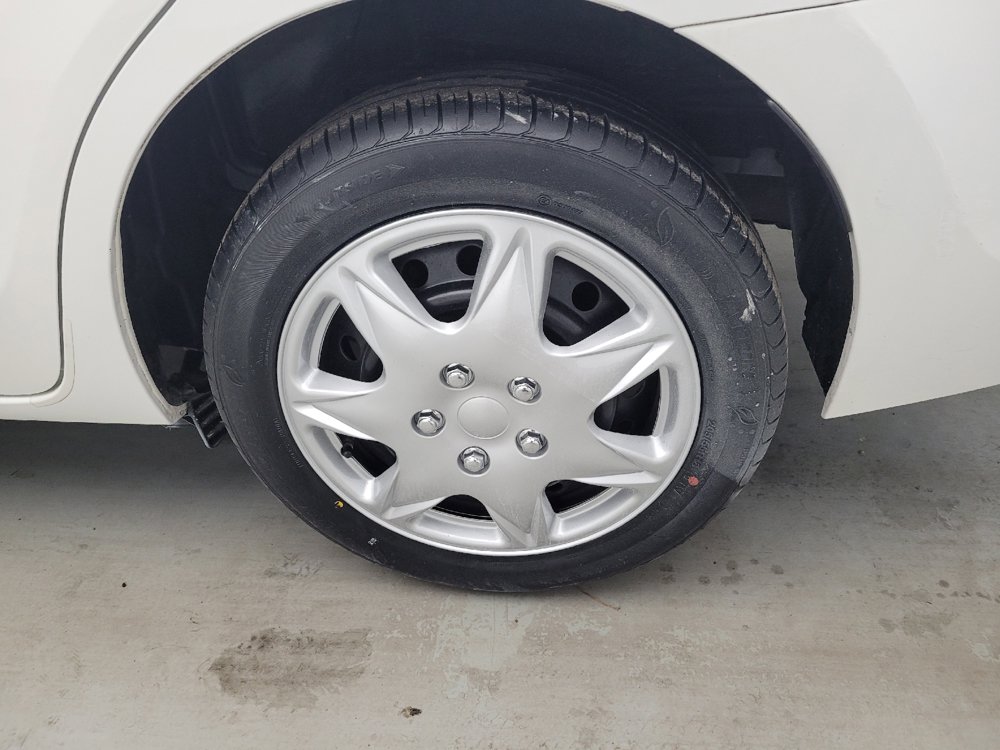 Used 2015 Toyota Corolla LE FWD image 31