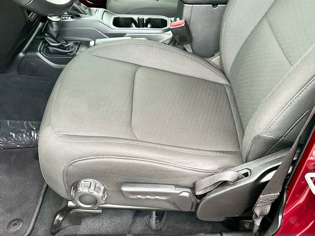 Used 2022 Jeep Wrangler Unlimited Sport image 18