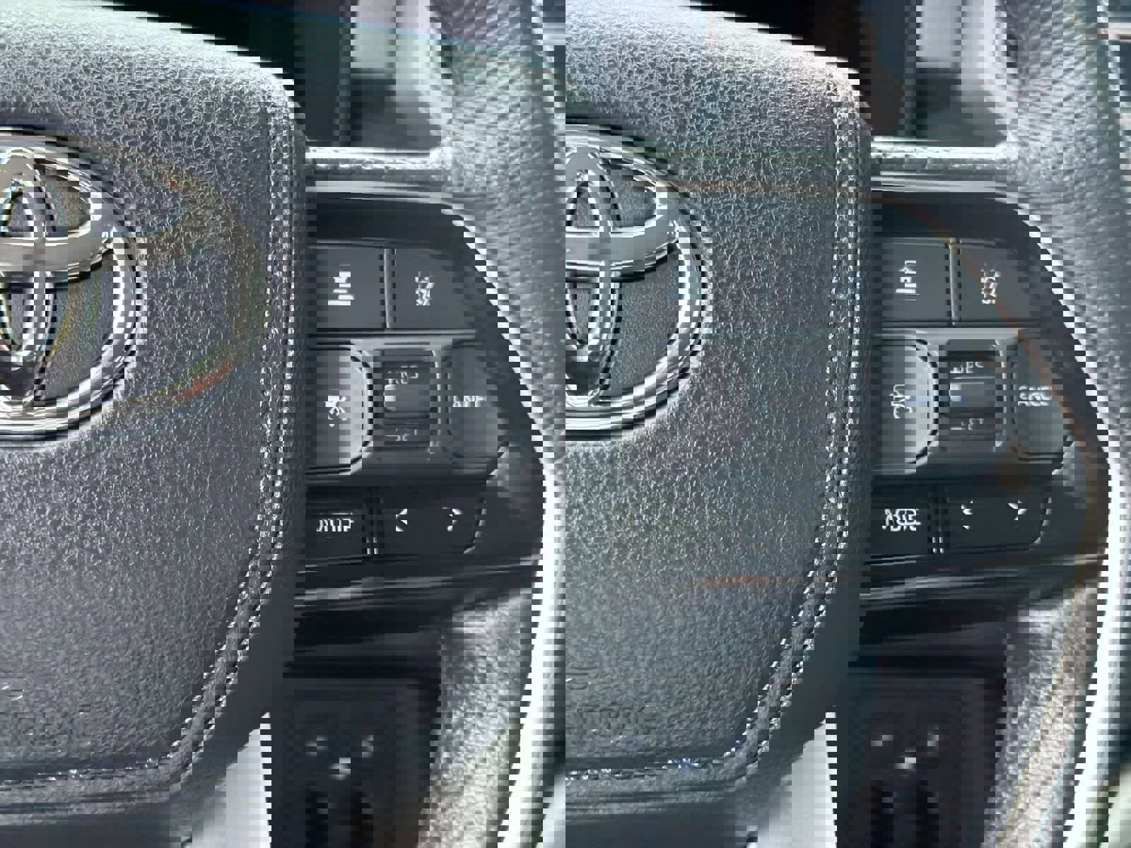 Used 2022 Toyota Tundra Limited image 27