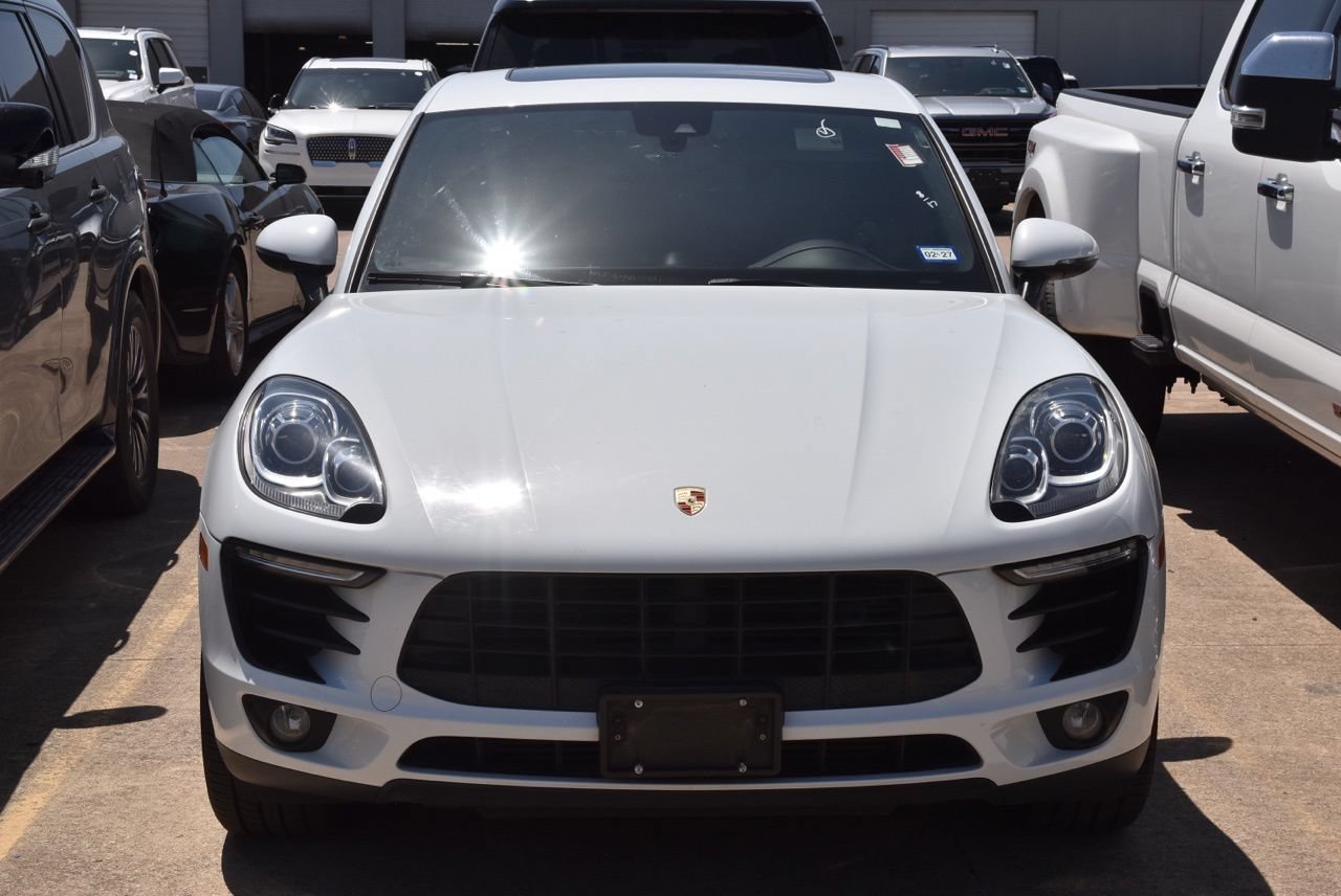 Used 2018 Porsche Macan Sport Edition AWD/4WD image 3
