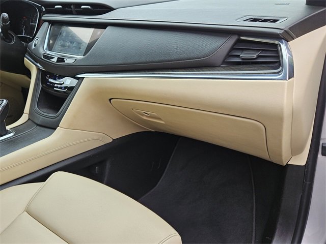 Used 2018 Cadillac XT5 FWD image 22