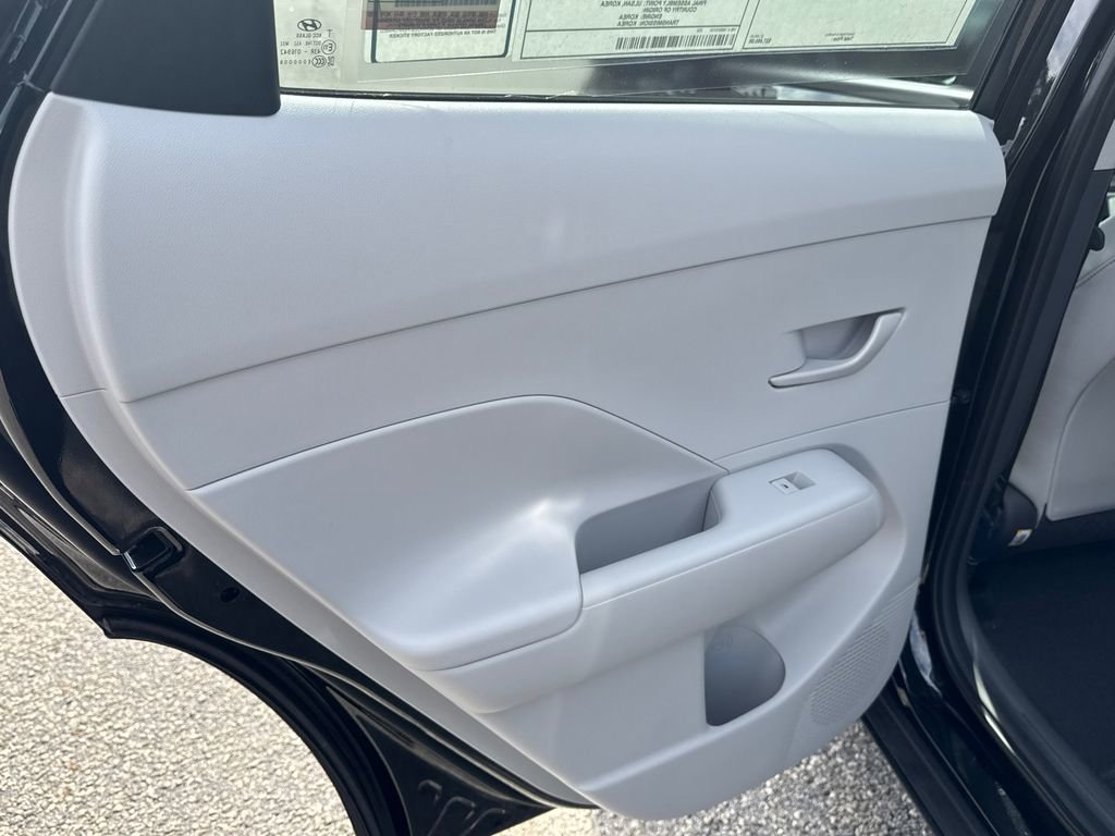 New 2026 Hyundai Kona SE image 12